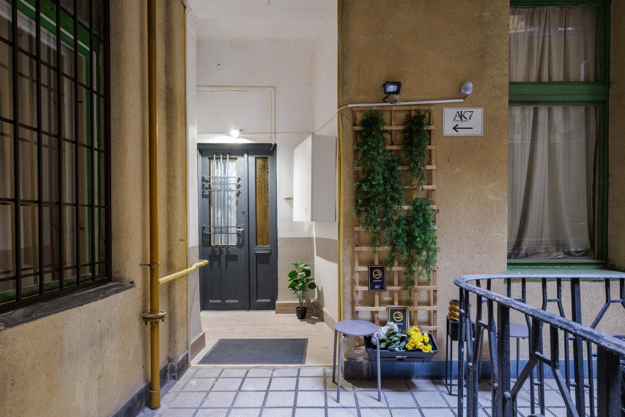 Ak7 Boutique Suites Budapeste Exterior foto